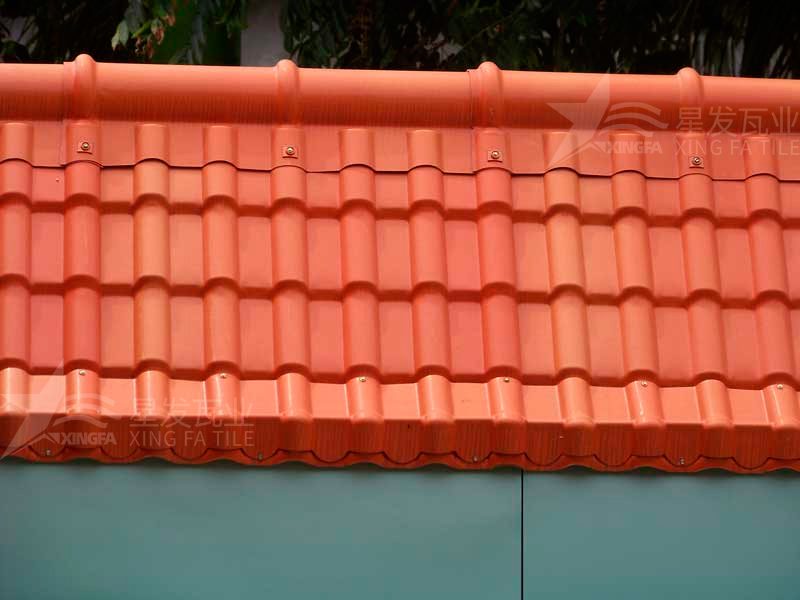 包工包料安裝合成樹(shù)脂瓦每平方需要多少錢(qián)？