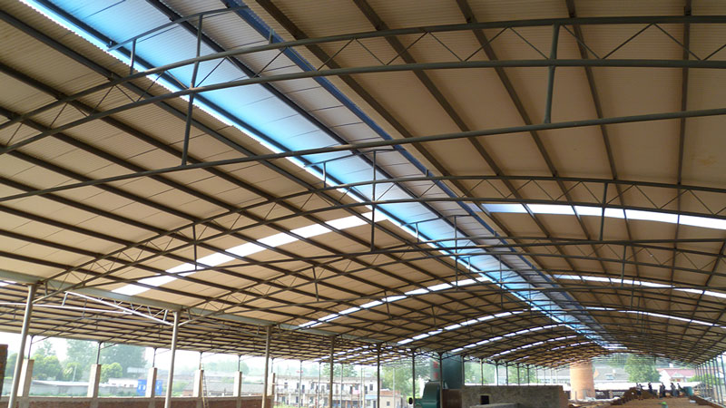 遇上雷陣雨時(shí)，屋面上的絕緣樹脂瓦是否安全？是否導(dǎo)電？