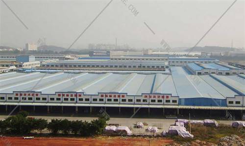 養(yǎng)殖場(chǎng)用pvc夾心瓦保溫隔熱樹脂瓦 農(nóng)貿(mào)市場(chǎng)倉庫用防腐瓦 pvc復(fù)合梯形瓦價(jià)格